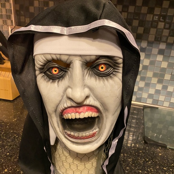 THE CONJURING NUN SCARY HALLOWEEN MASK LATEX